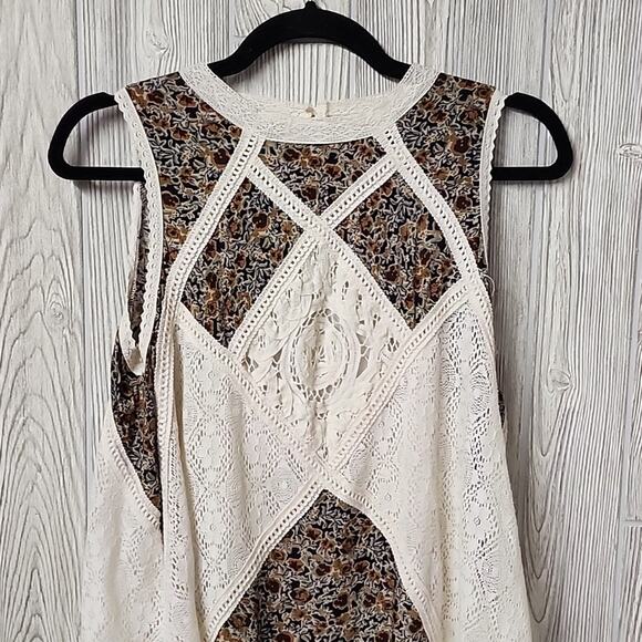 Altar'd State Floral Lace A Line Mini Dress Womens Size Small - Picture 2 of 9